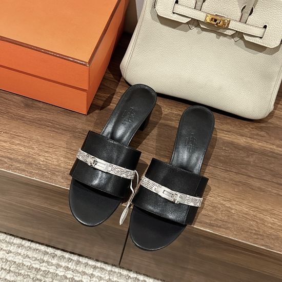 Hermes Classic Buckle Decor Low Heel Sandals Premium Leather Sole