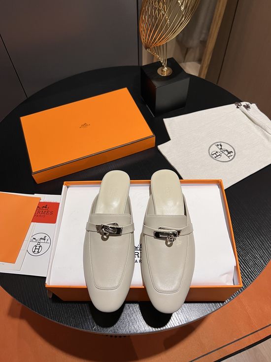 Hermes Cowhide Upper Classic Mule Slides with Engraved Hardware