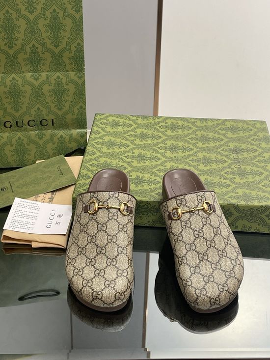Gucci Classic Leather Mule Sandals with Signature Hardware Details