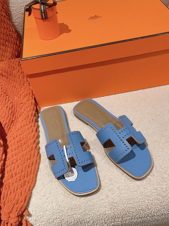 Hermes Classic Slip On Leather Sandals Versatile Comfortable Footwear