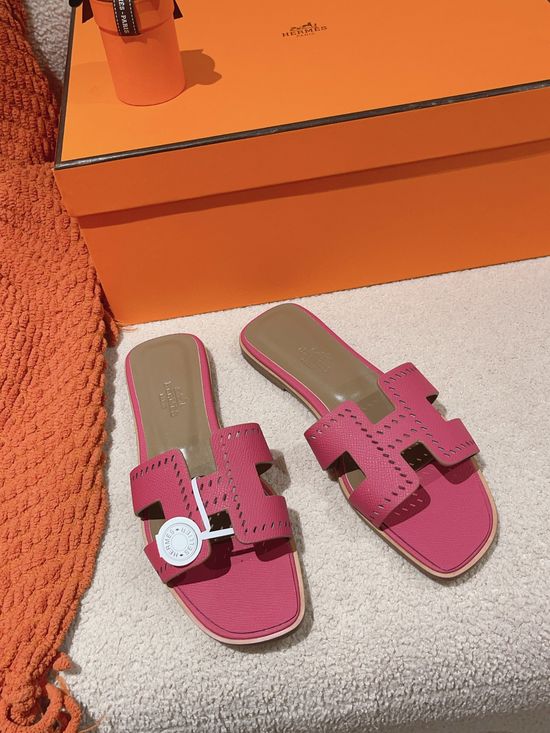Hermes Classic Slip On Leather Sandals Versatile Comfortable Footwear