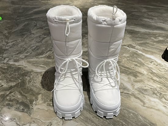 Prada Waterproof Warm Short Snow Boots With Lace Up Design
