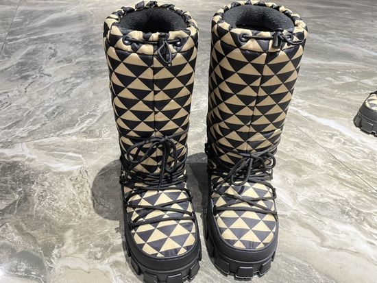 Prada Waterproof Warm Short Snow Boots With Lace Up Design