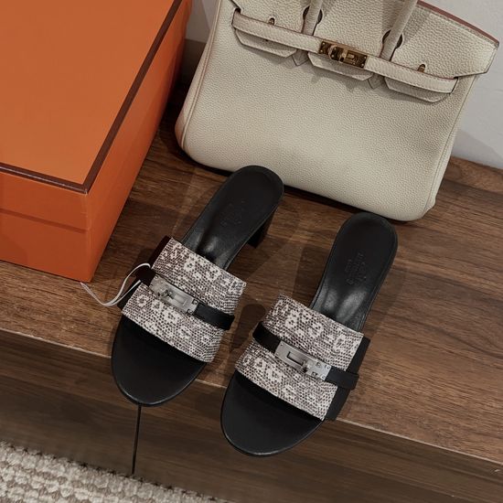 Hermes Classic Buckle Decor Low Heel Sandals Premium Leather Sole