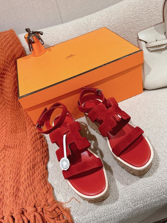 Hermes Classic Leather Sandals Soft Lining Durable Outsole