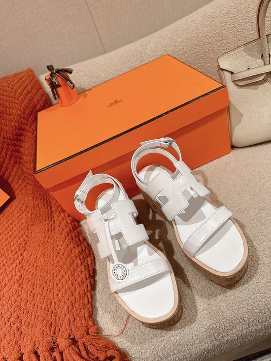Hermes Classic Leather Sandals Soft Lining Durable Outsole