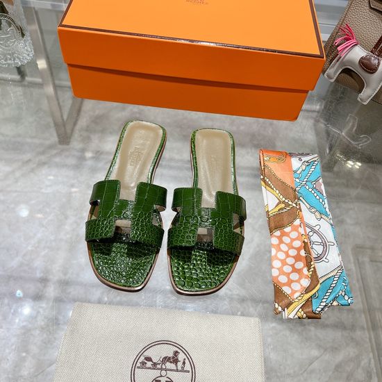 Hermes Exotic Crocodile Pattern Casual Slide Sandals