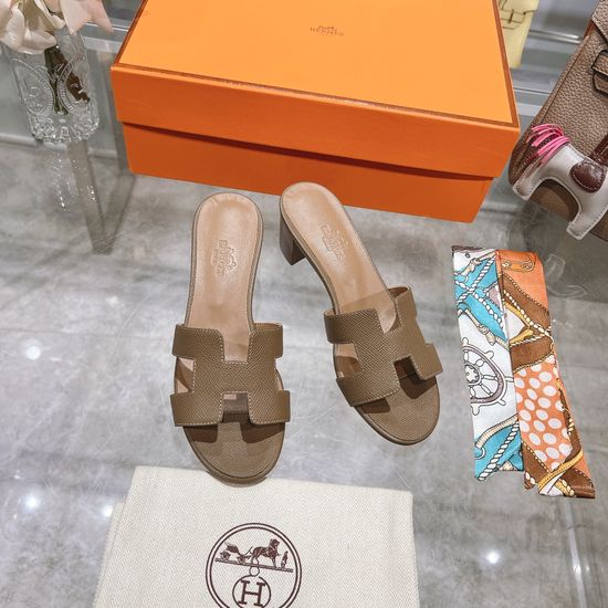 Hermes Block Heel Calfskin Slides Comfortable Elegant Casual Footwear