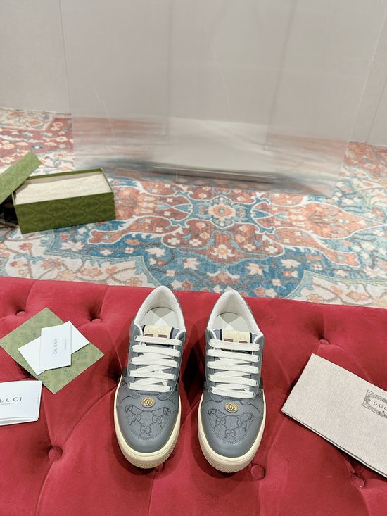Gucci Vintage Distressed Casual Sneakers with Removable Decorations