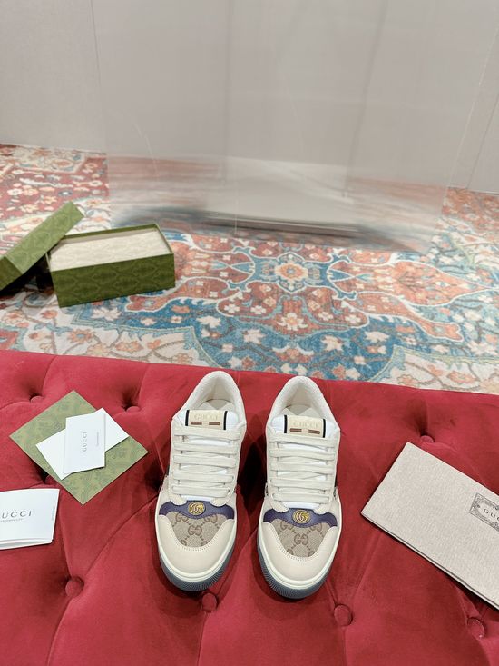 Gucci Classic Distressed Casual Footwear with Shiny Rhinestone Chain