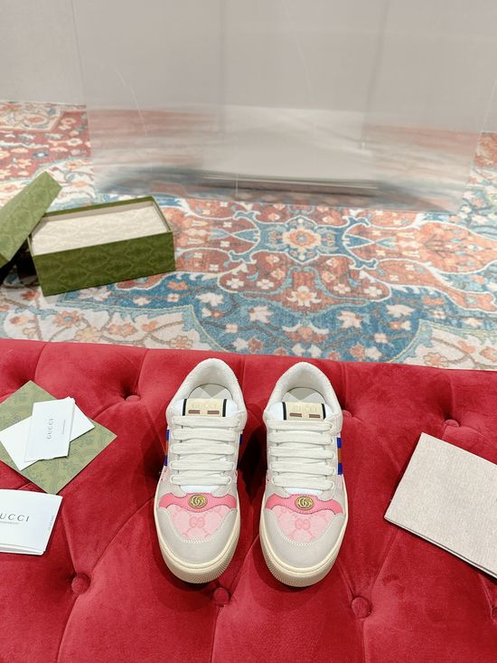 Gucci Vintage Distressed Casual Sneakers With Removable Rhinestone Decor