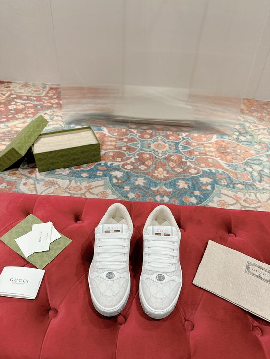 Gucci Vintage Distressed Casual Sneakers with Removable Rhinestone Decor