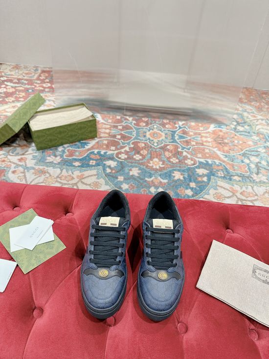 Gucci Vintage Distressed Casual Sneakers with Removable Decorations