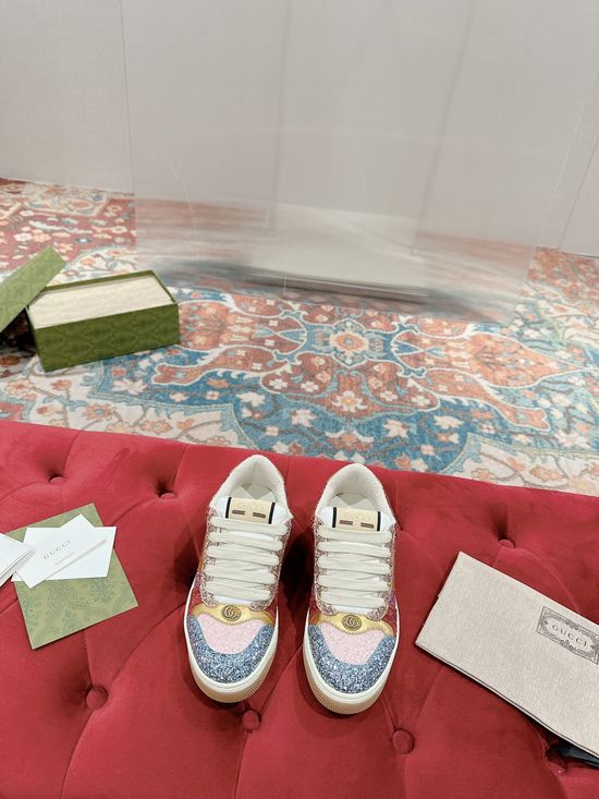 Gucci Vintage Distressed Rhinestone Casual Sneakers with Removable Charm