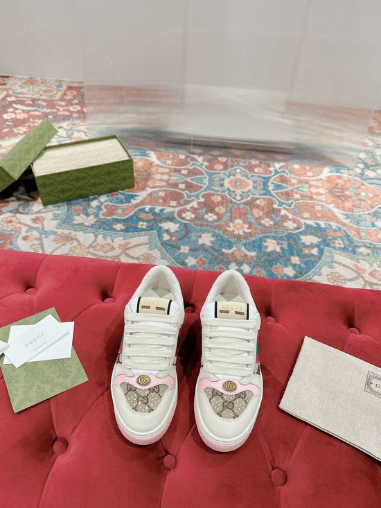 Gucci Vintage Distressed Rhinestone Casual Sneakers with Removable Charm