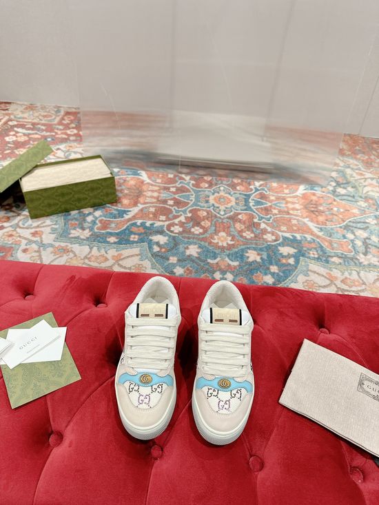 Gucci Vintage Distressed Rhinestone Casual Sneakers with Removable Charm