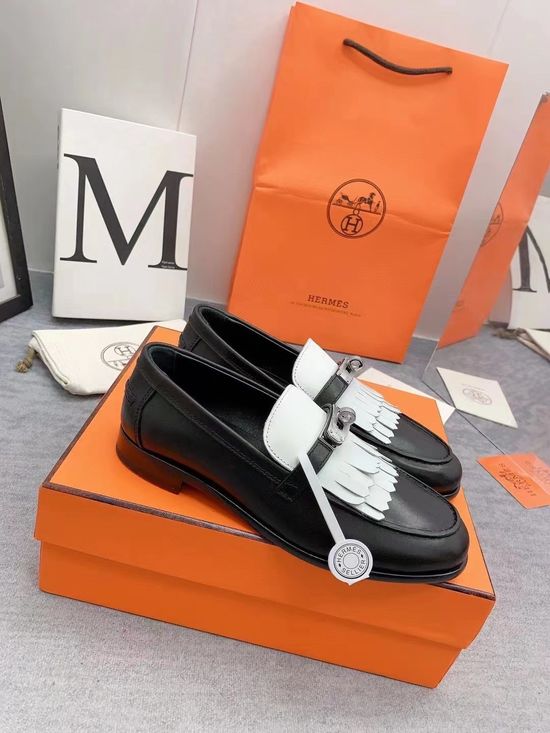 Hermes Classic Metal Buckle Leather Upper Comfortable Flats