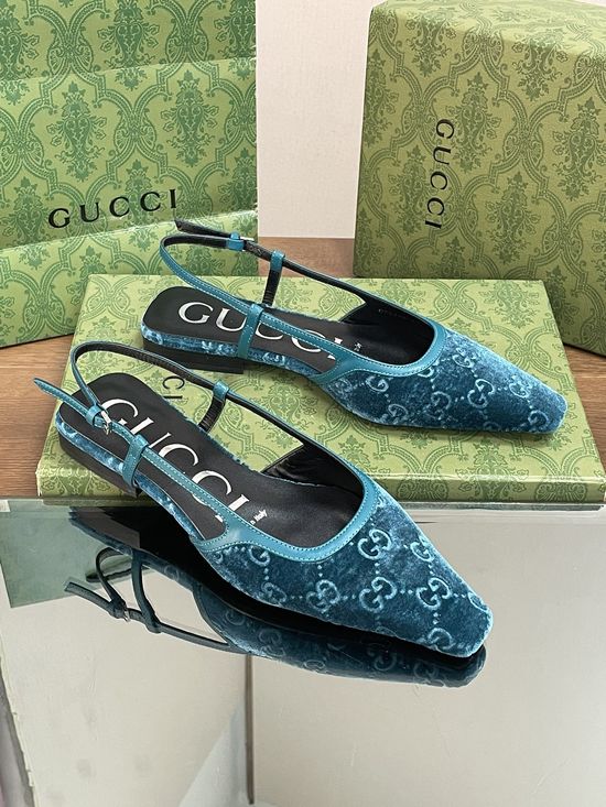Gucci Embroidered Velvet Flat Comfortable Back Strap Shoes