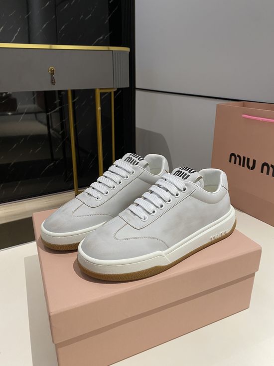 Miu Miu Vintage Casual White Sneakers Lightweight Comfort Sole