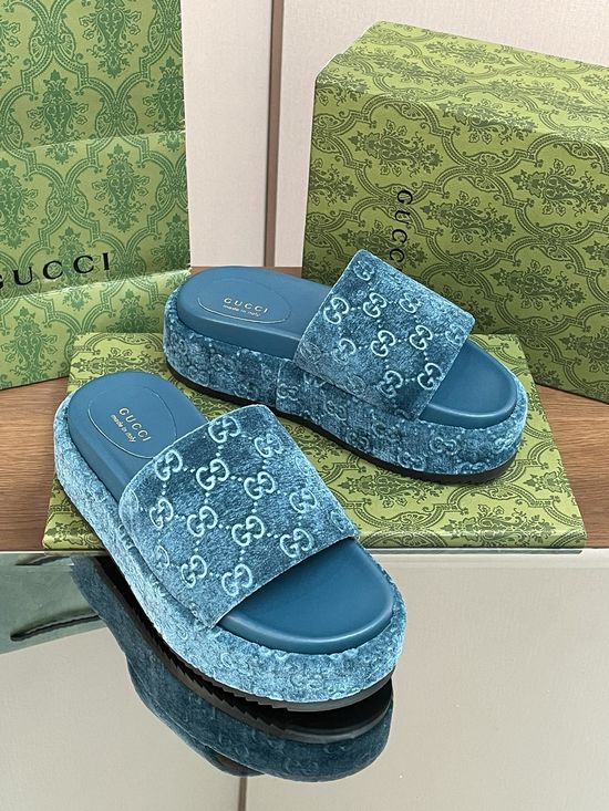 Gucci Embroidered Velvet Comfort Casual Slides Sandals