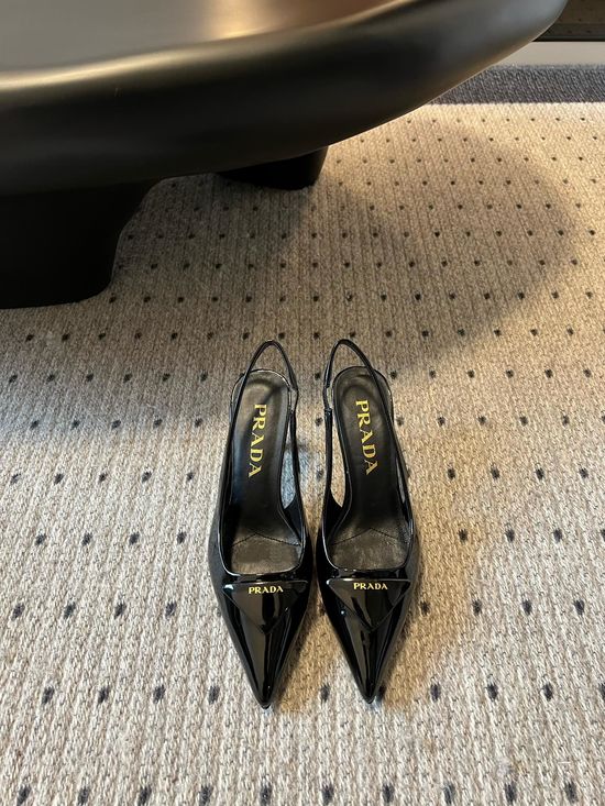 Prada Pointed Toe Kitten Heel Pumps Elegant Classic Shoes