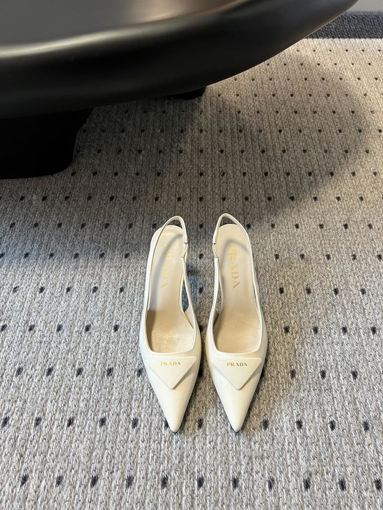 Prada Pointed Toe Kitten Heel Pumps Elegant Classic Shoes
