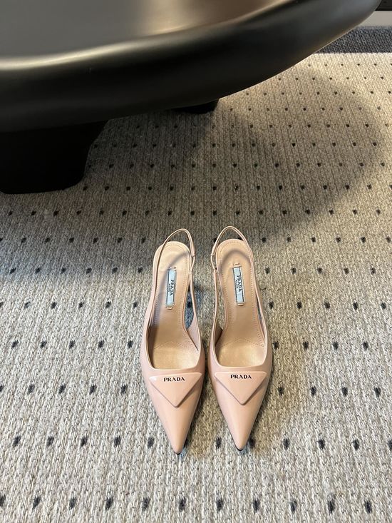 Prada Pointed Toe Kitten Heel Pumps Elegant Classic Shoes
