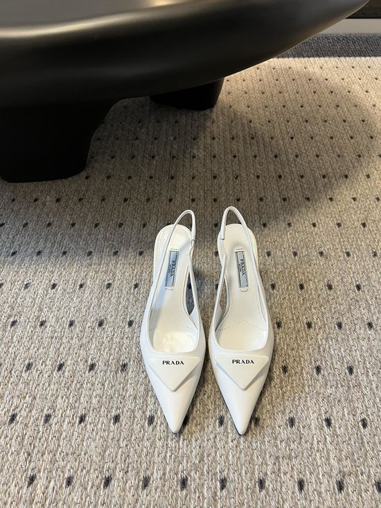Prada Pointed Toe Kitten Heel Pumps Elegant Classic Shoes