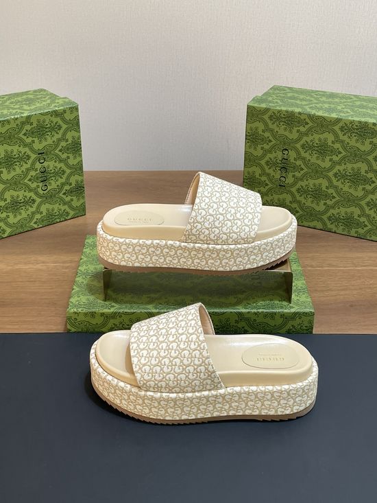 Gucci Embroidered Print Wide Strap Platform Sandals Slides