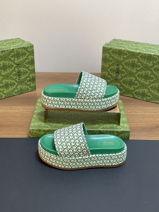 Gucci Embroidered Print Wide Strap Platform Sandals Slides