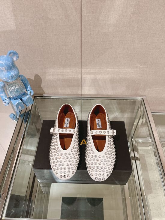 Alaia Large Crystal Decor Leather Ballet Flats Flexible Rubber Sole