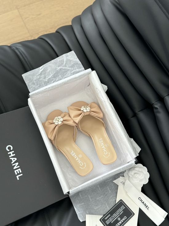 Chanel Bow Decor Leather Mary Jane Style Slippers