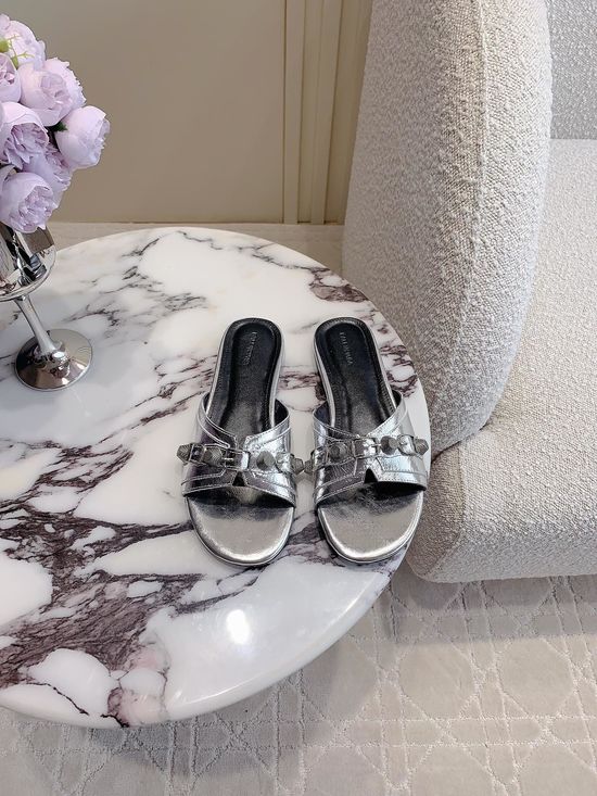 Balenciaga Studded Flat Slides Premium Cowhide Upper Leather Lining