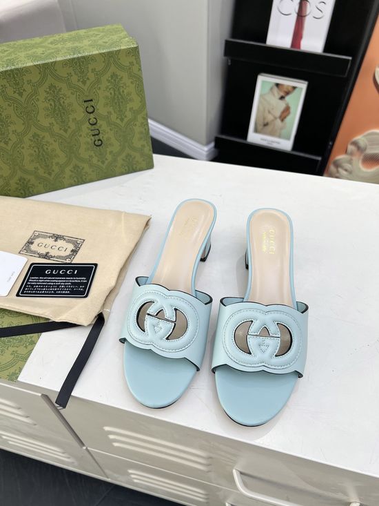 Gucci Chunky Heel Leather Sandals With Hollow Out Design