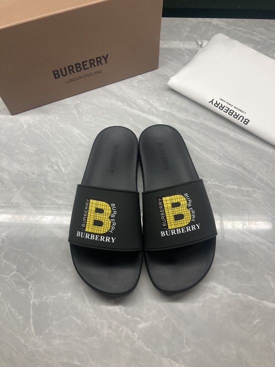 Burberry Flat Casual Beach Slides Lightweight Comfortable Daily
