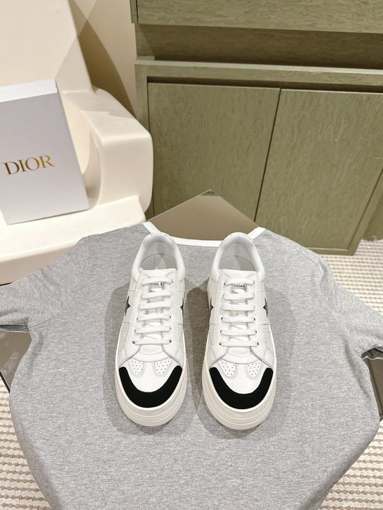 Christian Dior Leather Platform Casual Sneakers with Star Details