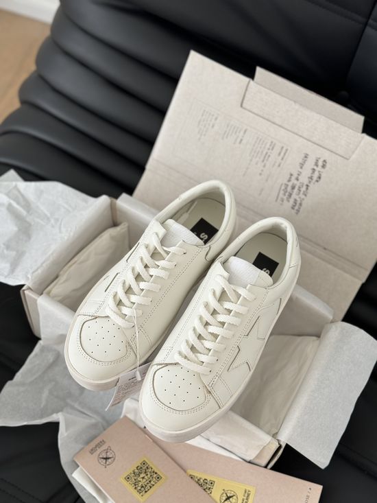 Golden Goose Casual Graffiti Distressed Sneakers Versatile Daily Footwear
