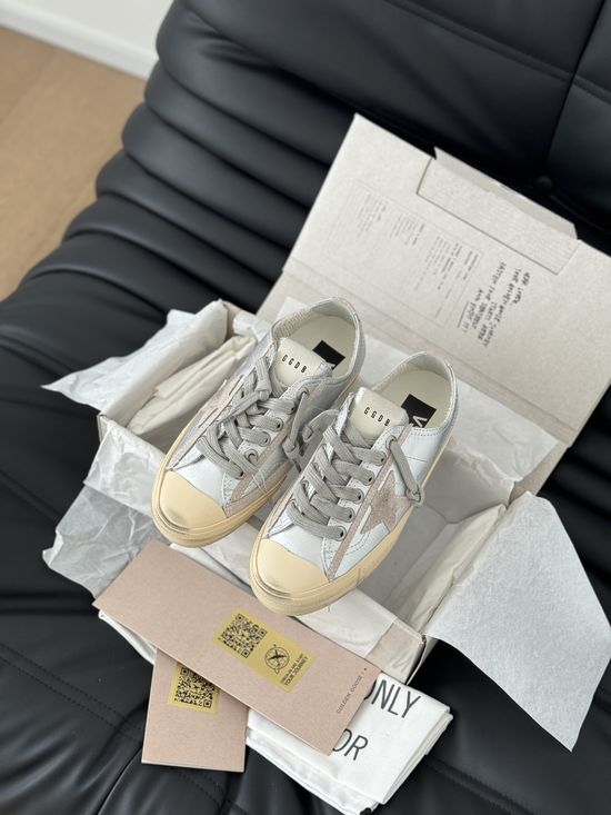 Golden Goose Casual Graffiti Distressed Sneakers Versatile Daily Footwear