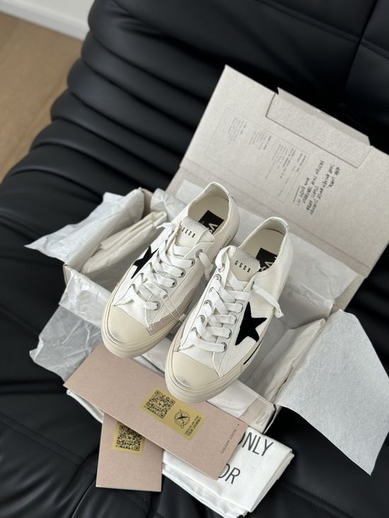 Golden Goose Casual Graffiti Distressed Sneakers Versatile Daily Footwear