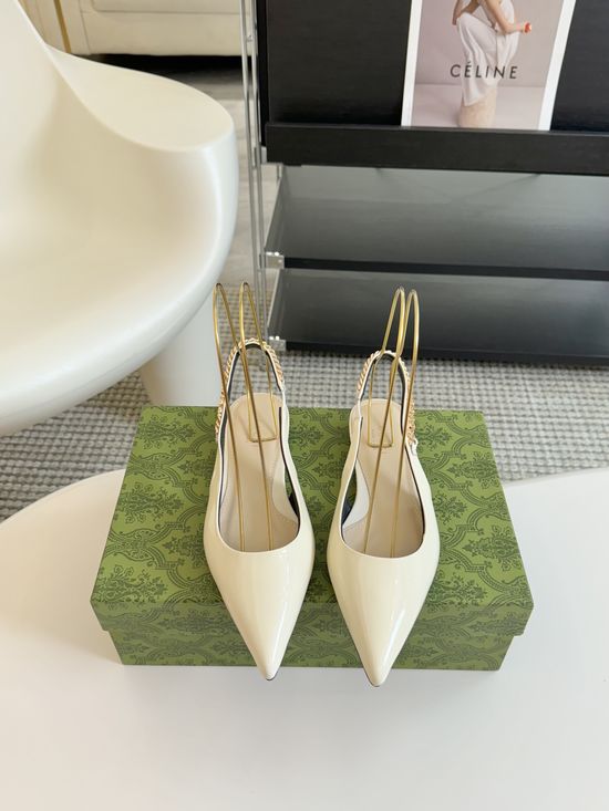 Gucci Chic Pointed Toe Flat Bottom Comfortable Dress Shoes