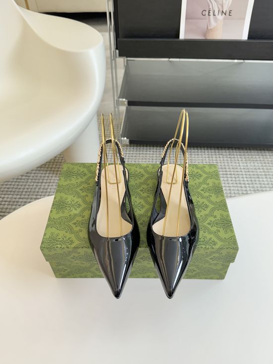 Gucci Chic Pointed Toe Flat Bottom Comfortable Dress Shoes