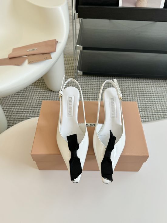 Miu Miu Stylish Kitten Heel Pointed Toe Dress Sandals