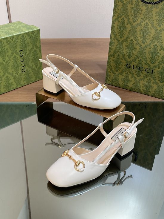 Gucci Metallic Leather Block Heel Sandals With Buckle Decor