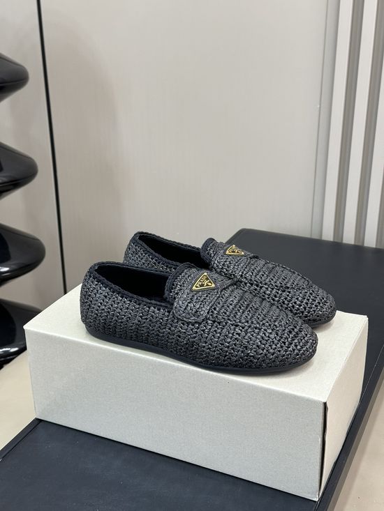 Prada Handwoven Casual Flats Soft Leather Lining Comfortable