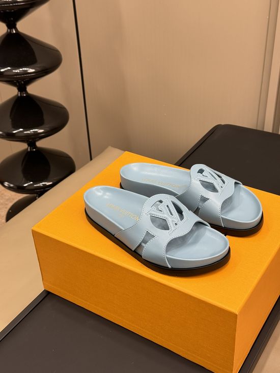 Louis Vuitton Embossed Logo Leather Thick Sole Comfortable Slides