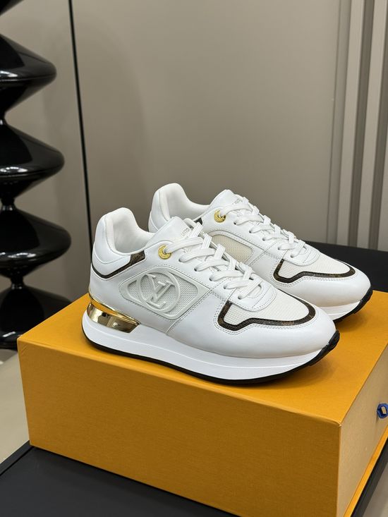 Louis Vuitton Elevated Casual Sneakers with Enhanced Comfort Design