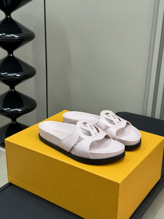 Louis Vuitton Embossed Logo Leather Thick Sole Comfortable Slides