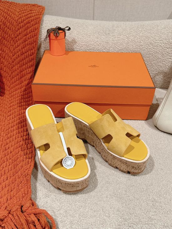 Hermes Versatile Suede Trim Sandals Exquisite Craftsmanship Non-slip Sole