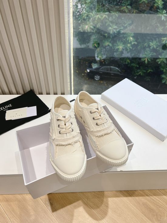 Maison Margiela Split Toe Canvas Casual Comfortable Slip On Sneakers
