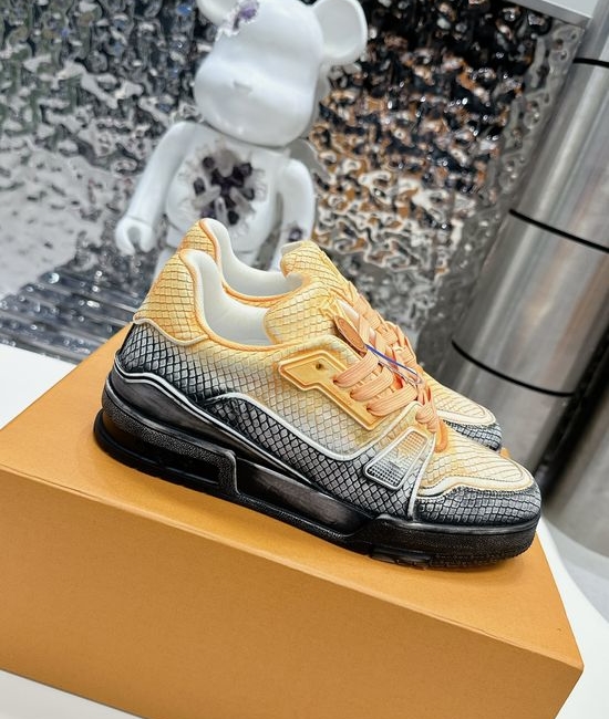Louis Vuitton LV Premium Washed Leather Retro Basketball Sneakers Comfortable Non-slip